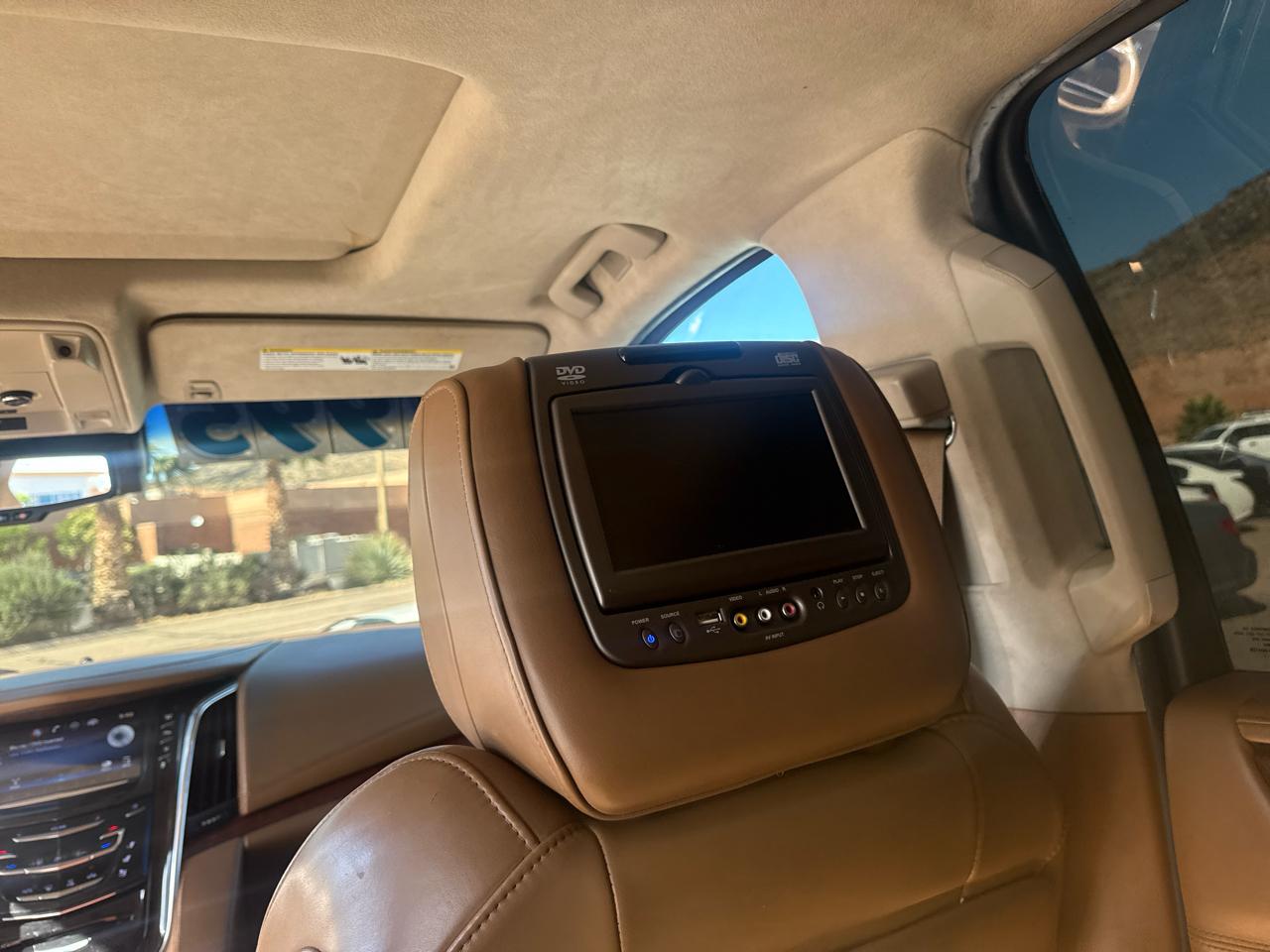 Cadillac Escalade ESV Platinum 4WD 2015