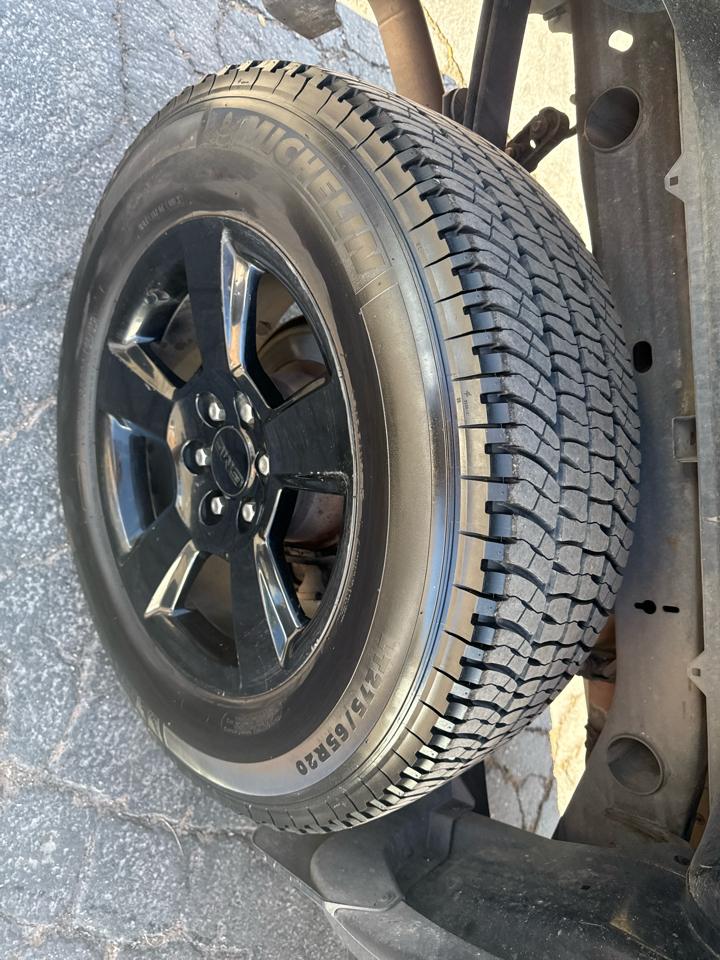 Cadillac Escalade ESV Platinum 4WD 2015