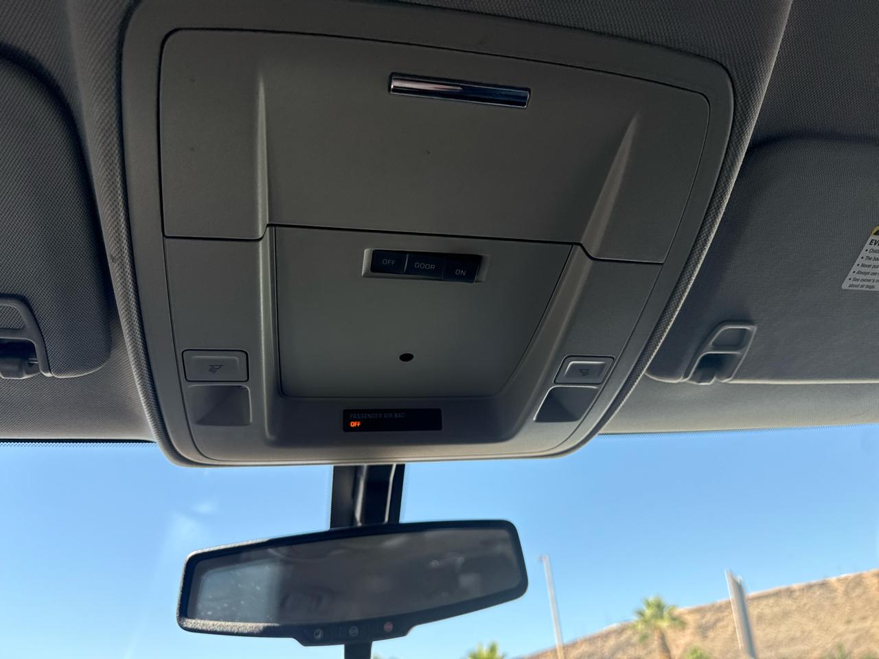 Cadillac Escalade ESV Platinum 4WD 2015