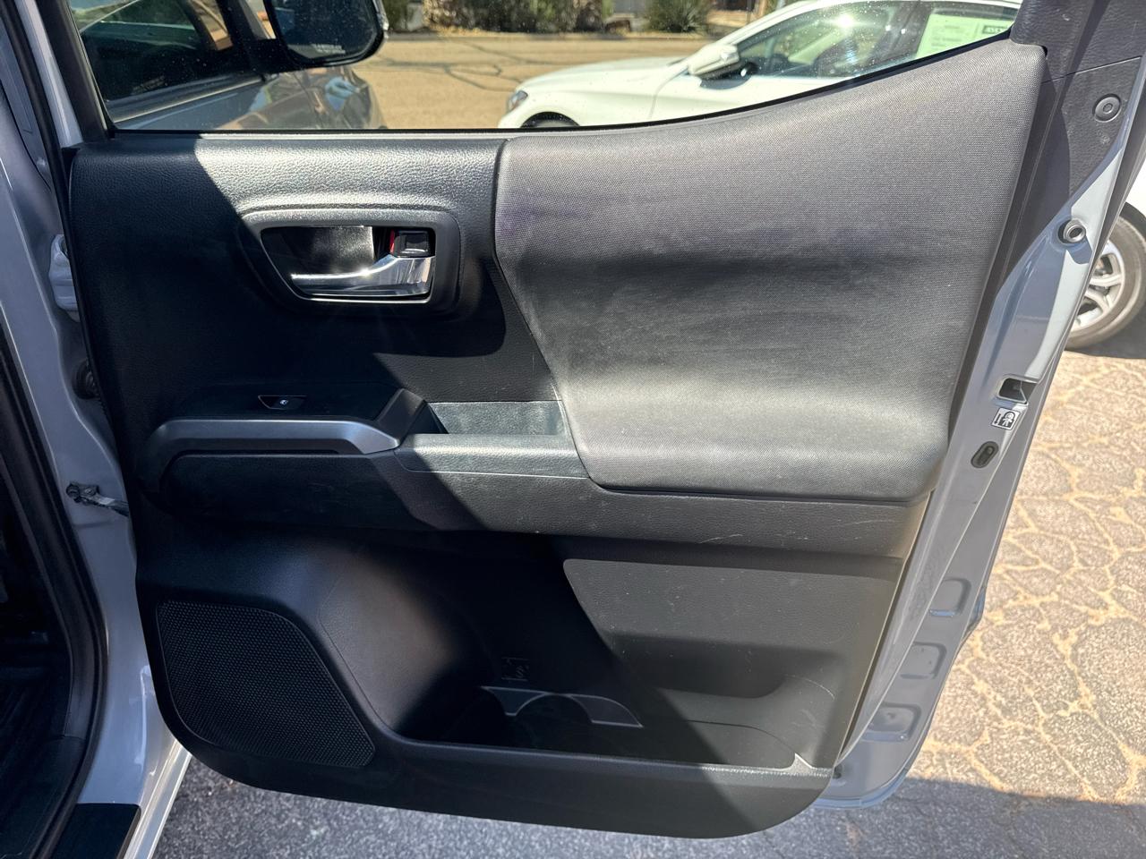 Toyota Tacoma 4WD Double Cab V6 AT TRD Off Road (Natl) 2018