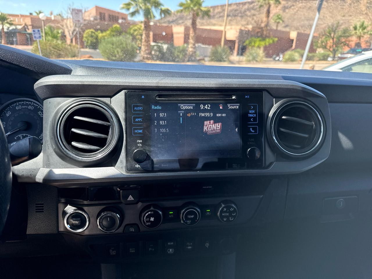 Toyota Tacoma 4WD Double Cab V6 AT TRD Off Road (Natl) 2018
