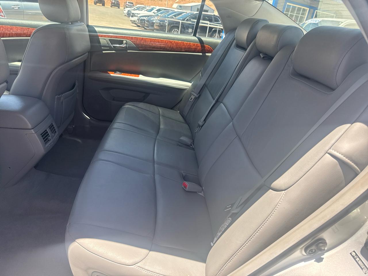 Toyota Avalon XL 2005