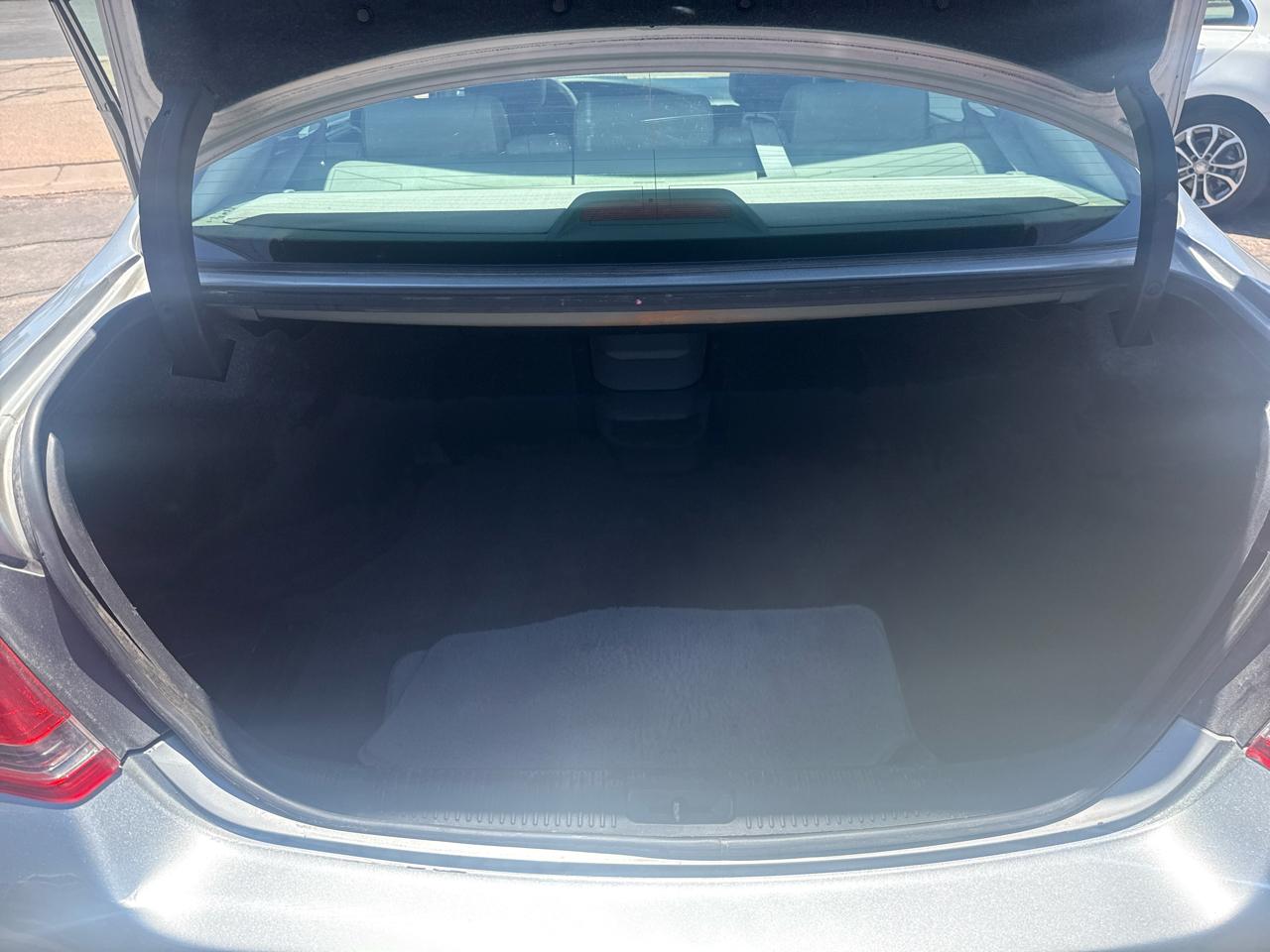 Toyota Avalon XL 2005