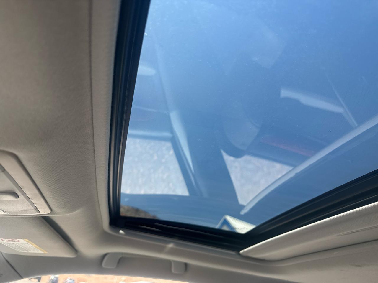 Toyota Avalon XL 2005