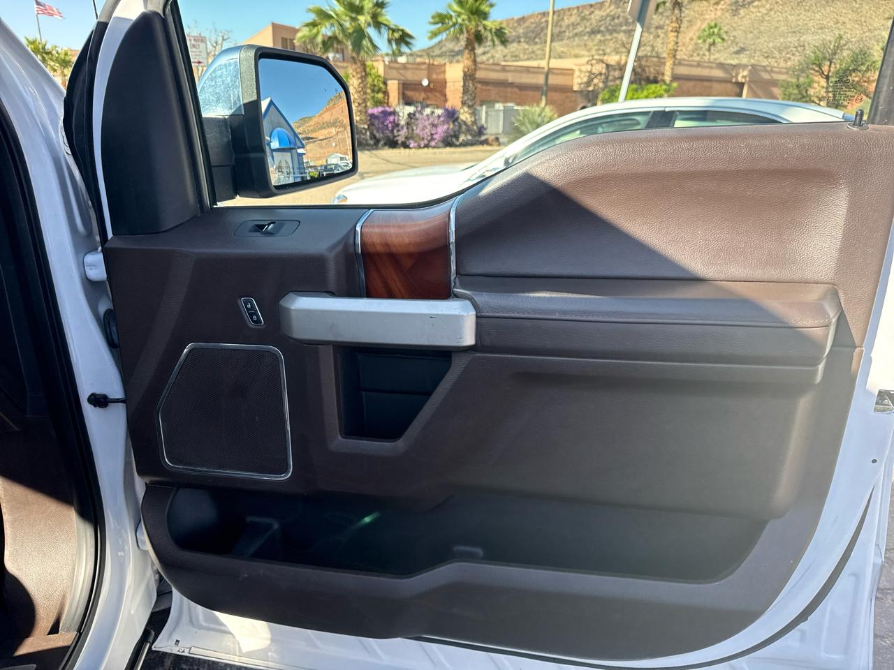 Ford F-150 4WD SuperCrew 145" King Ranch 2016