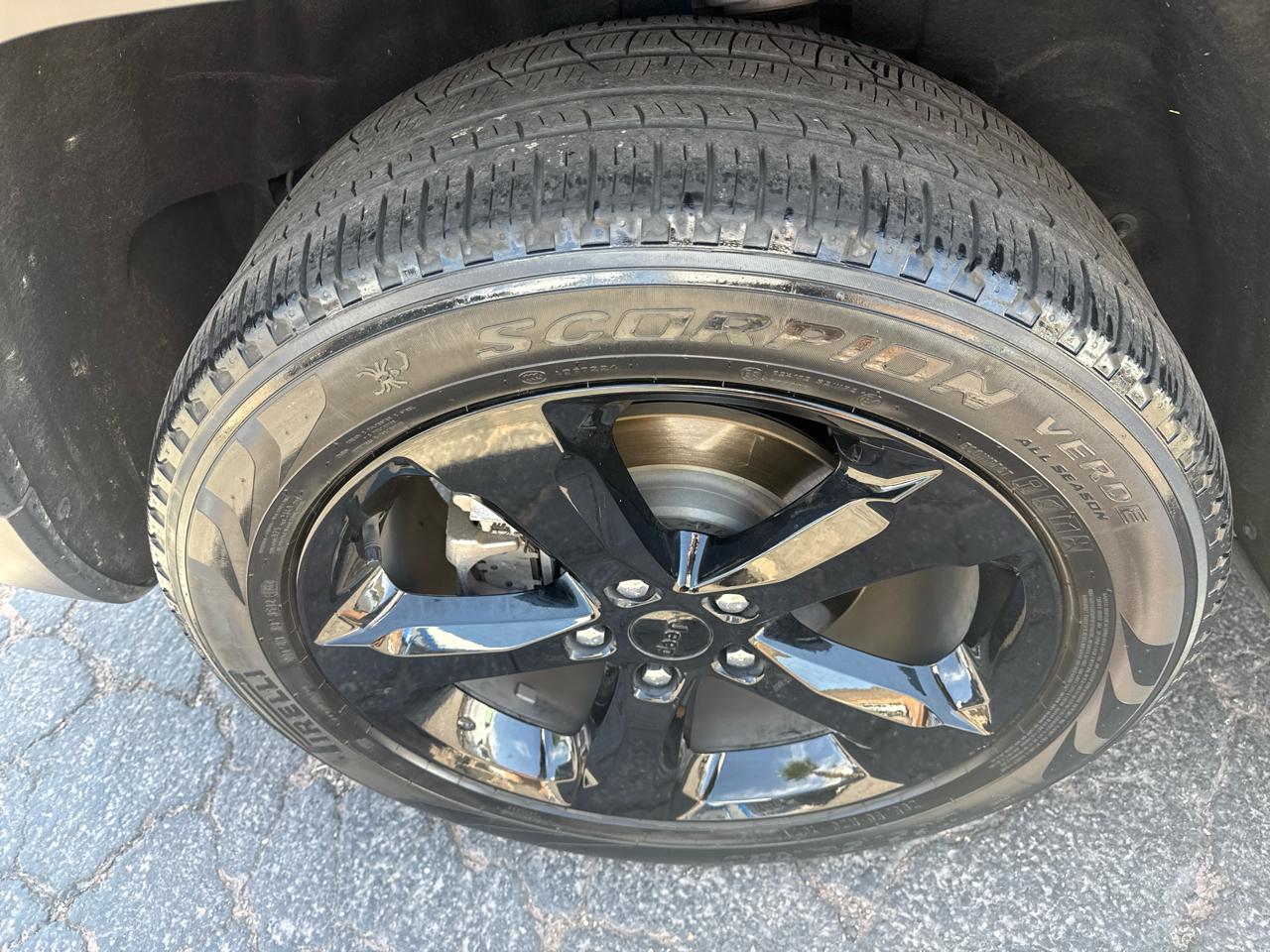 Jeep Grand Cherokee Limited 4WD 2023