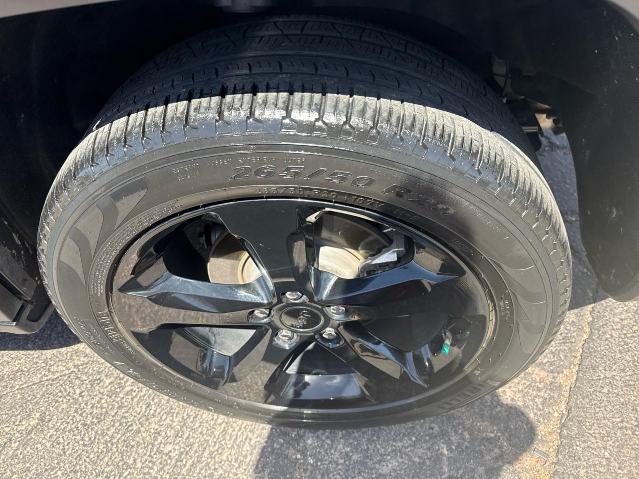 Jeep Grand Cherokee Limited 4WD 2023