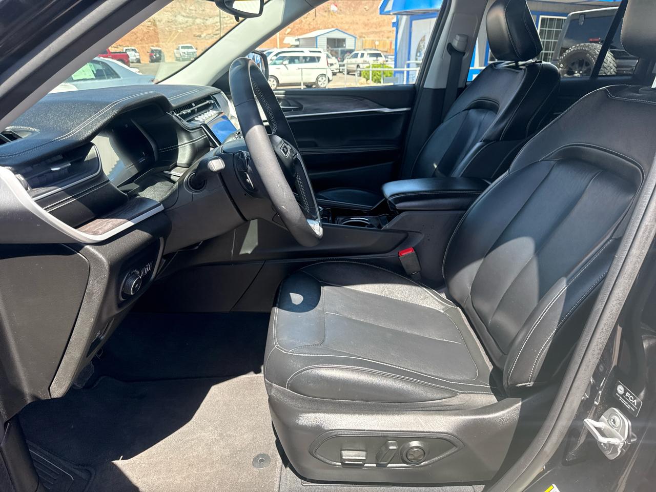 Jeep Grand Cherokee Limited 4WD 2023