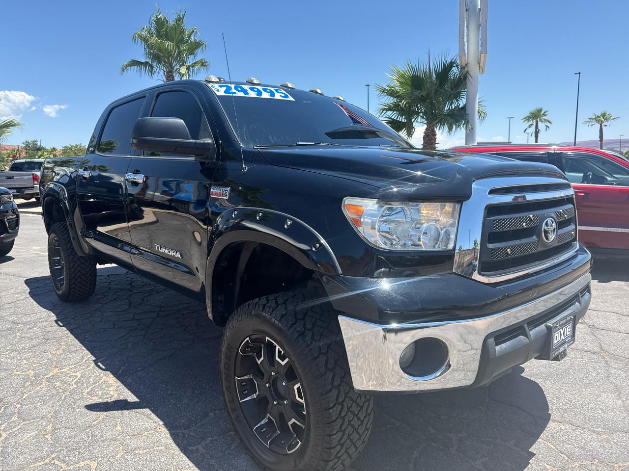 Toyota Tundra Tundra-Grade CrewMax 5.7L 4WD 2012