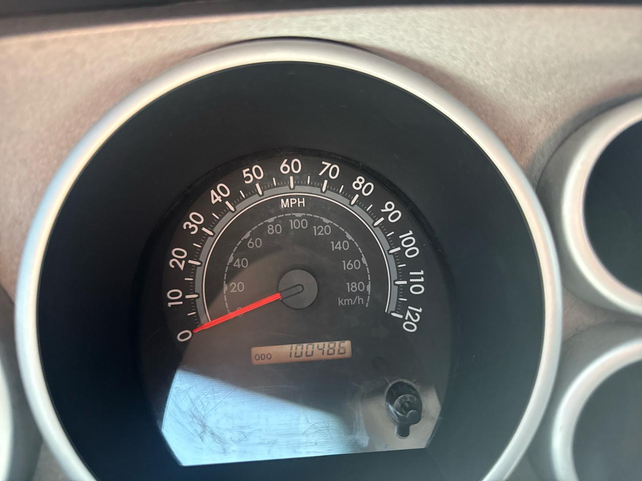 Toyota Tundra Tundra-Grade CrewMax 5.7L 4WD 2012