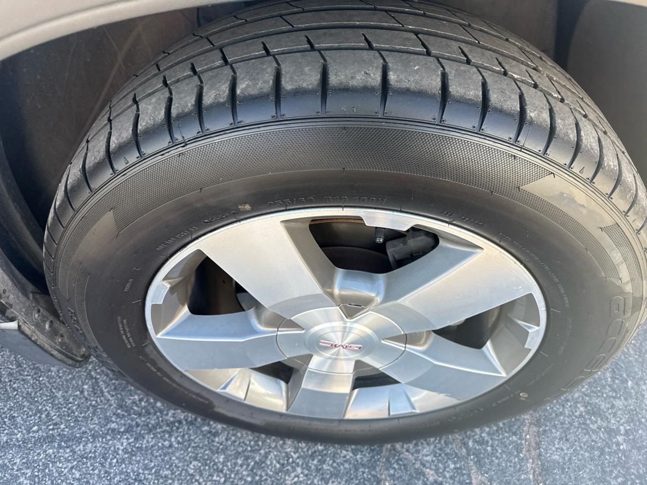 GMC Acadia SLT-1 AWD 2012