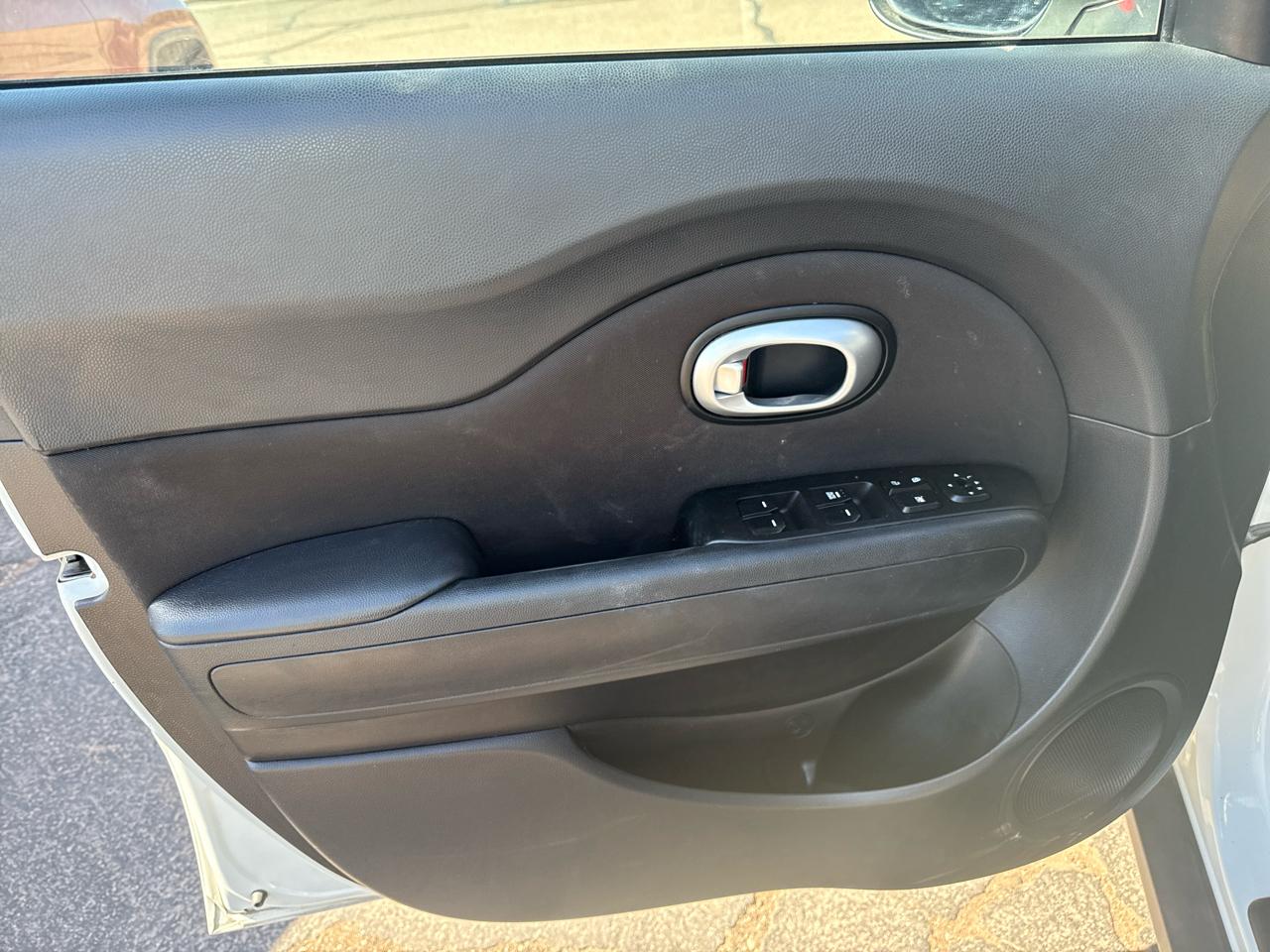 Kia Soul Base 6A 2016