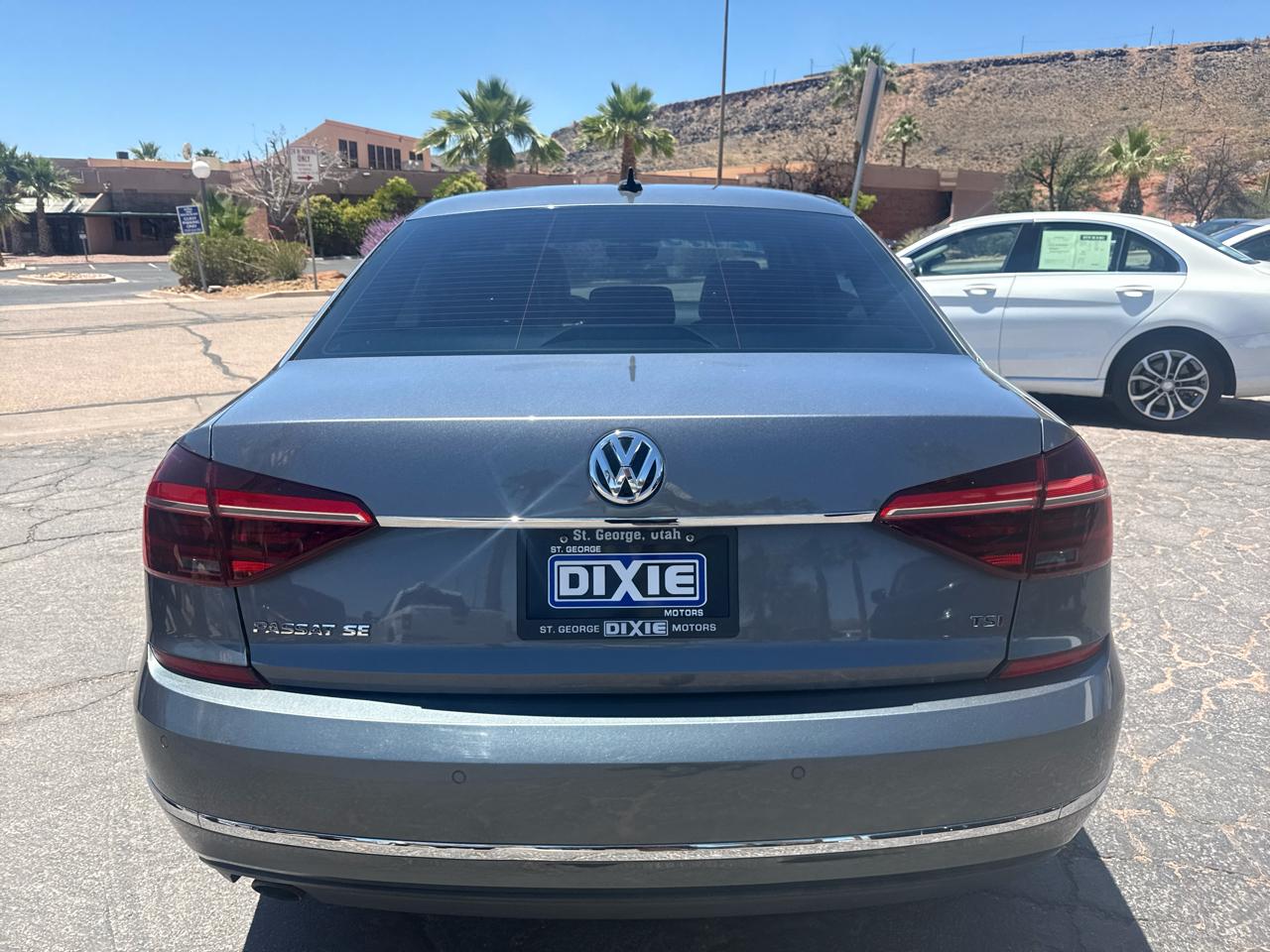 Volkswagen Passat SE w/Technology 2017