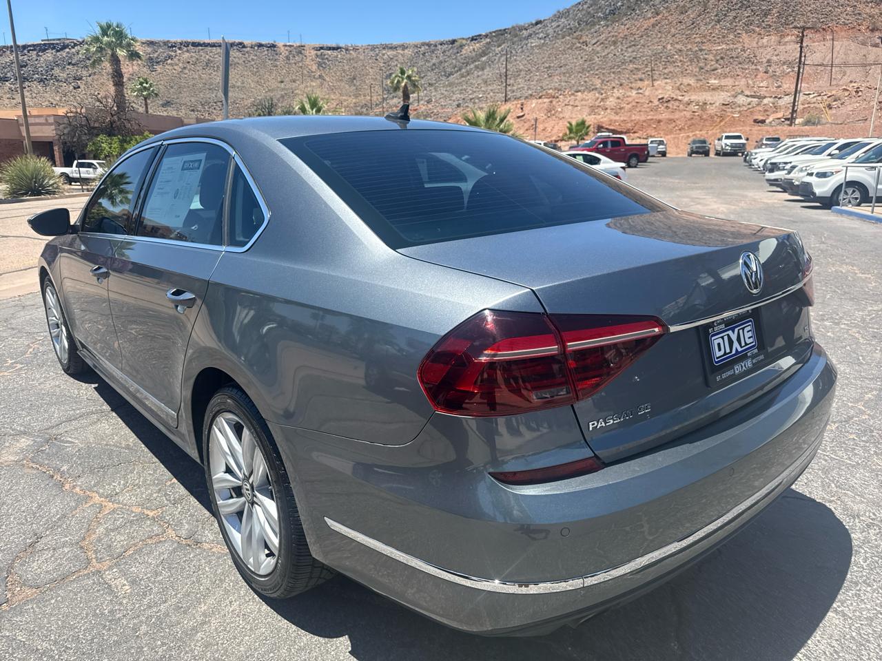 Volkswagen Passat SE w/Technology 2017