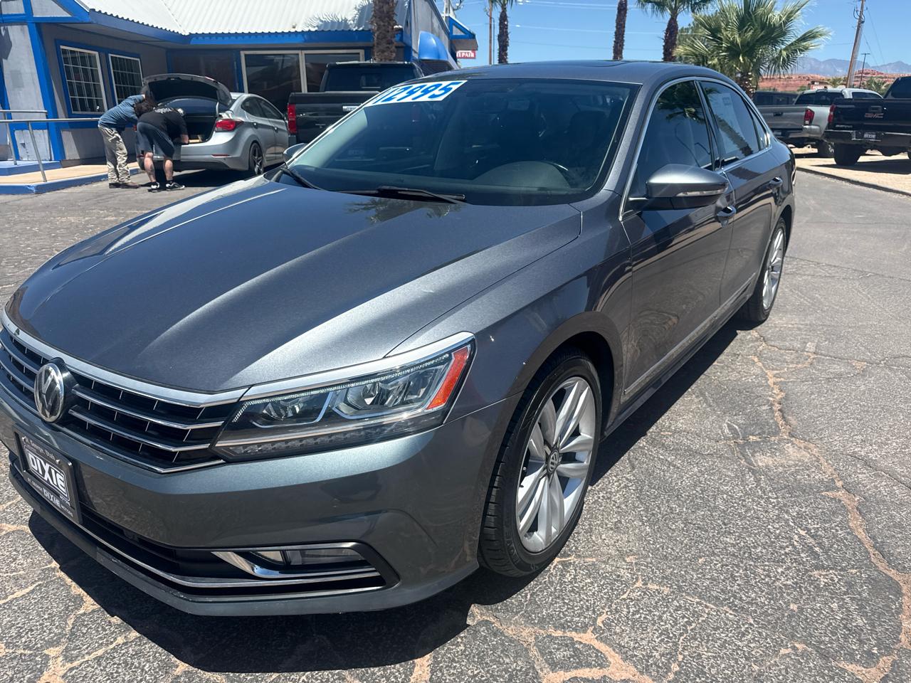 Volkswagen Passat SE w/Technology 2017