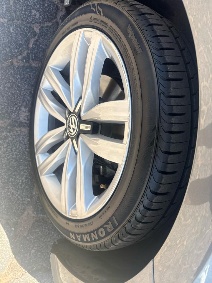 Volkswagen Passat SE w/Technology 2017