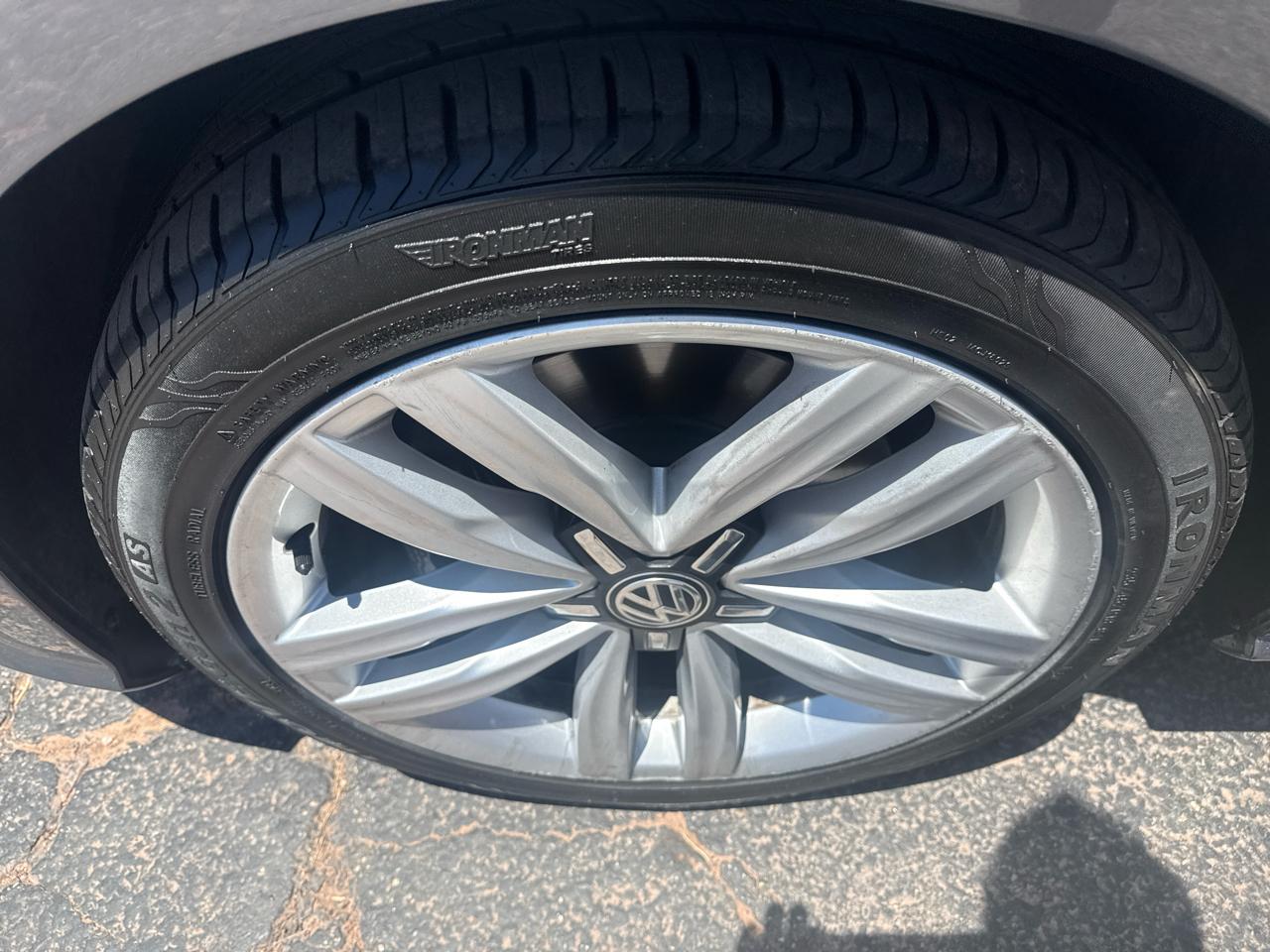 Volkswagen Passat SE w/Technology 2017