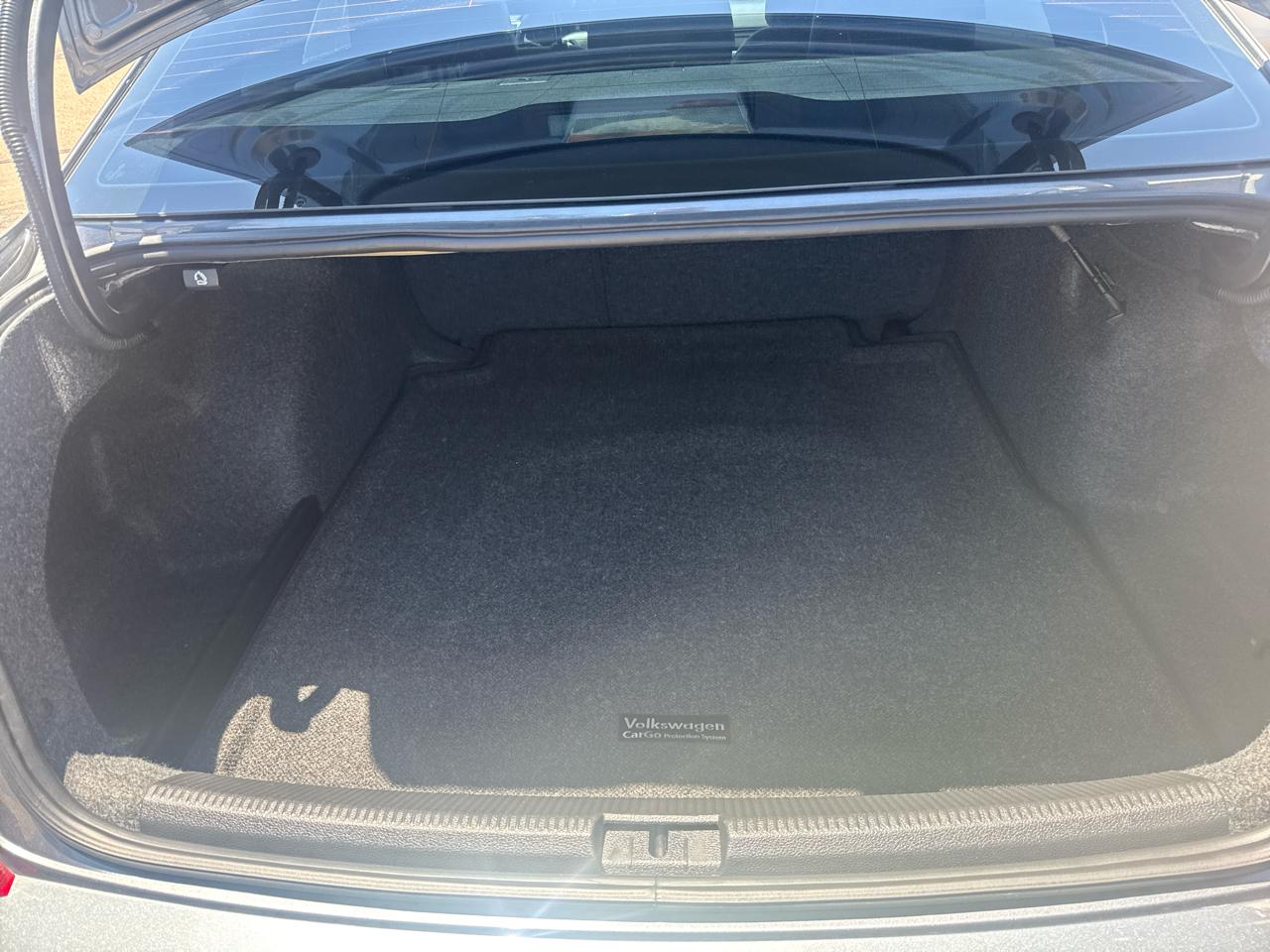 Volkswagen Passat SE w/Technology 2017
