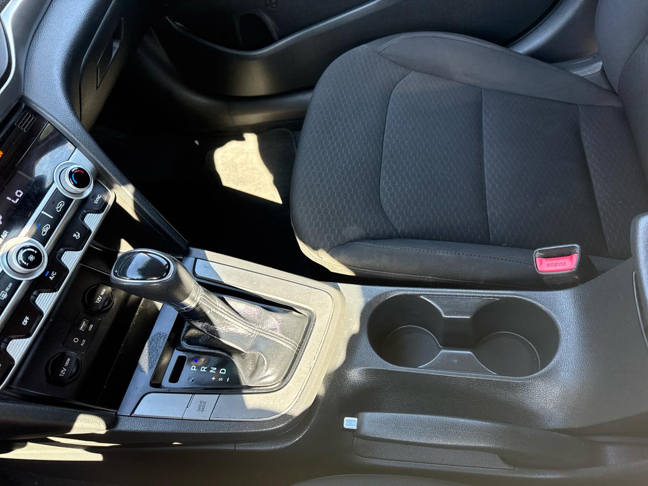 Hyundai Elantra Limited 2020