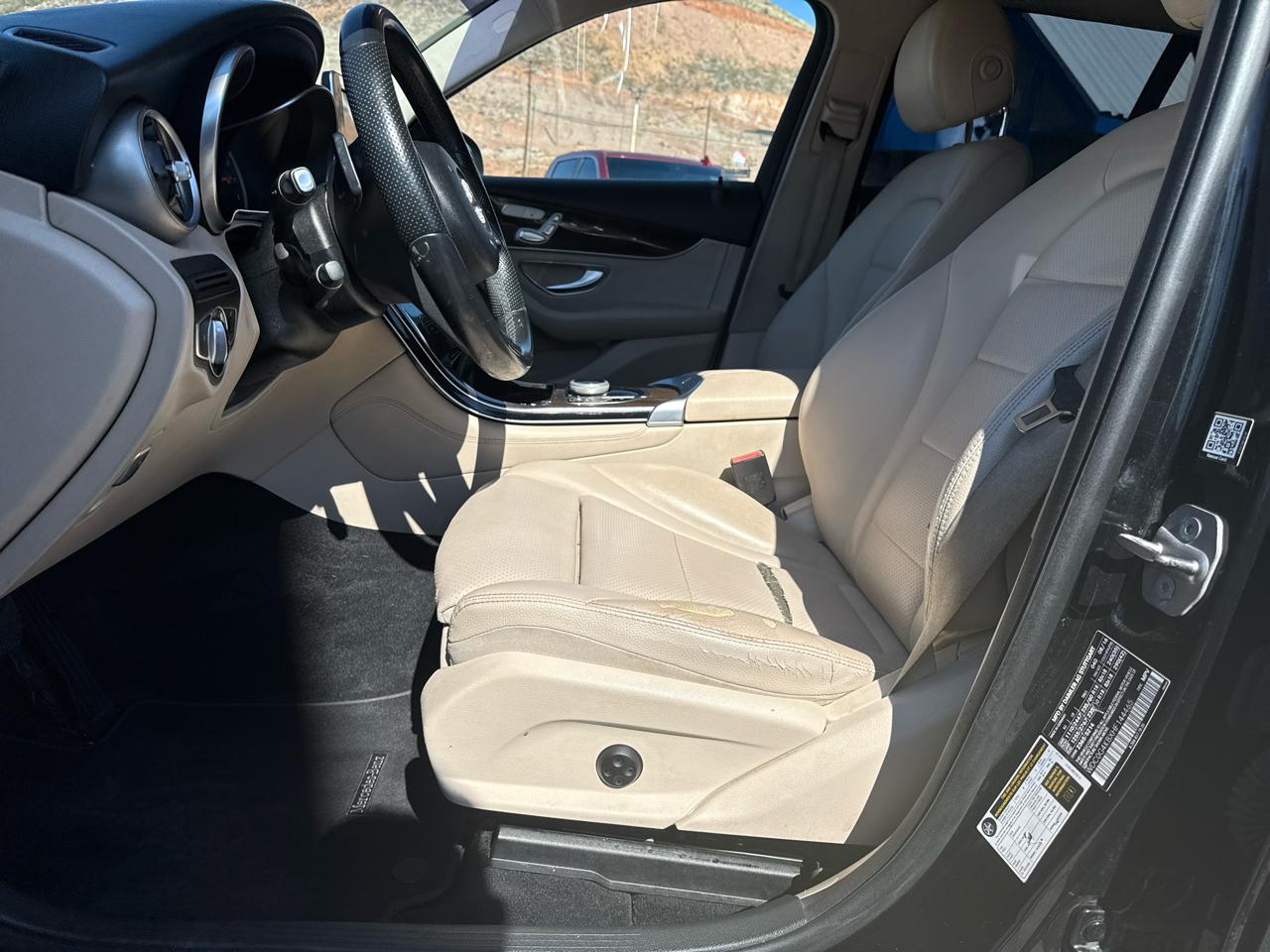 Mercedes-Benz GLC-Class GLC300 4MATIC 2017