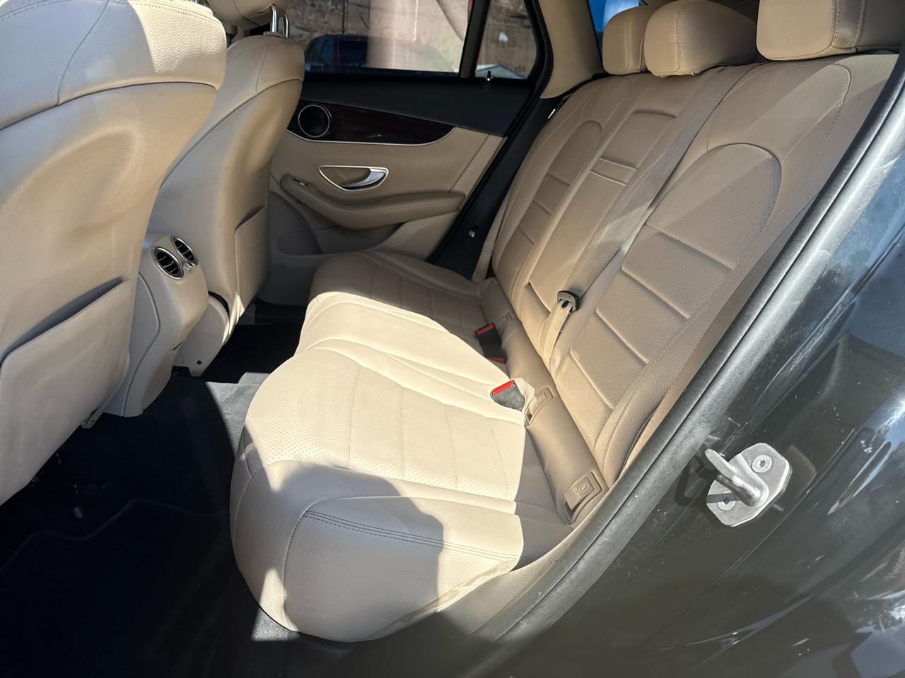 Mercedes-Benz GLC-Class GLC300 4MATIC 2017