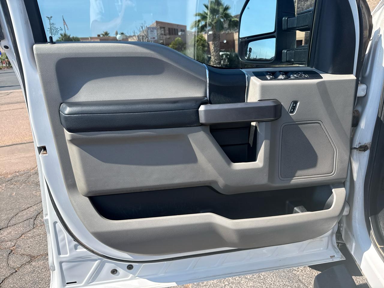 Ford F-250 SD XLT Crew Cab LWB 4WD 2019