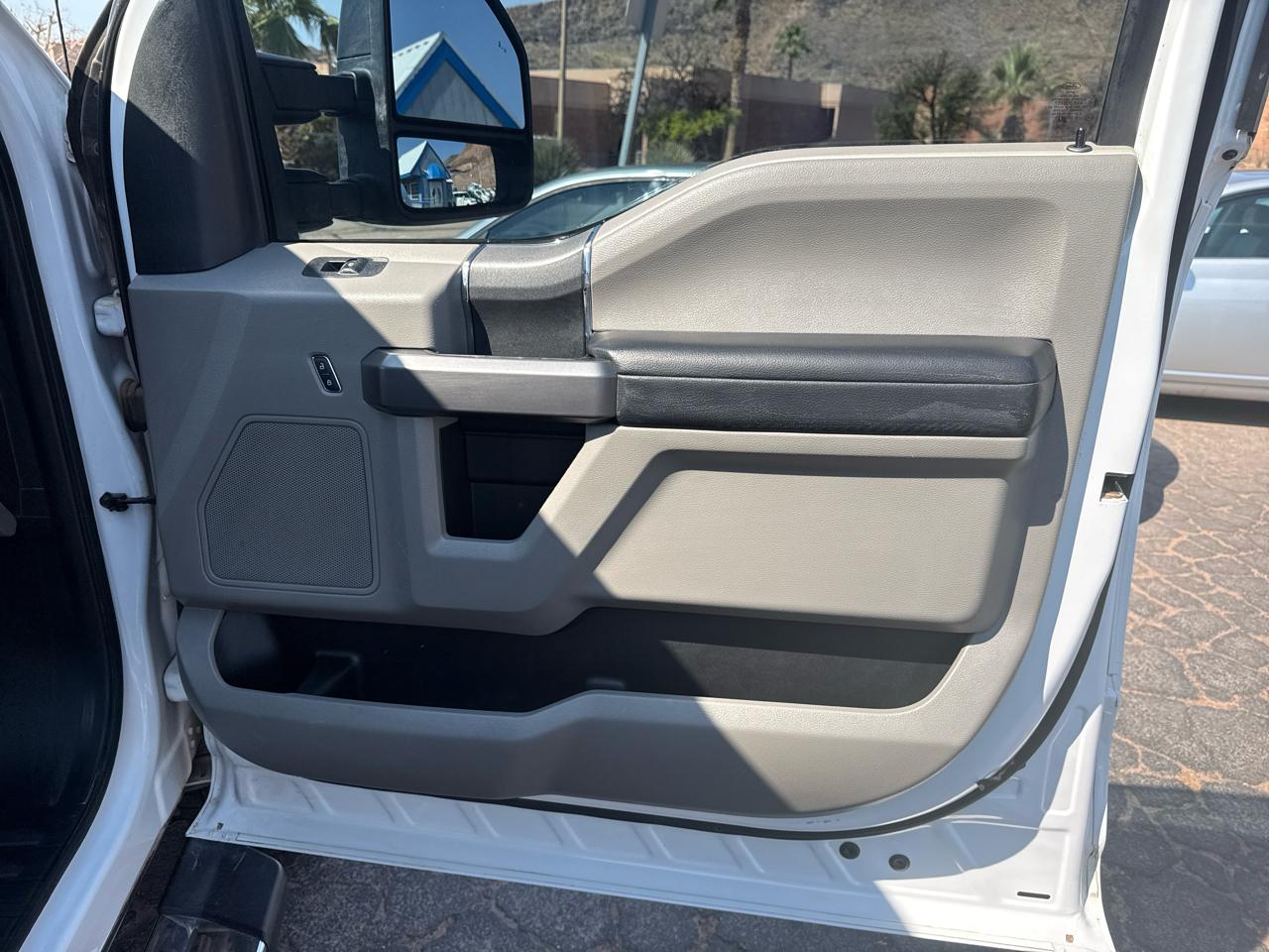 Ford F-250 SD XLT Crew Cab LWB 4WD 2019