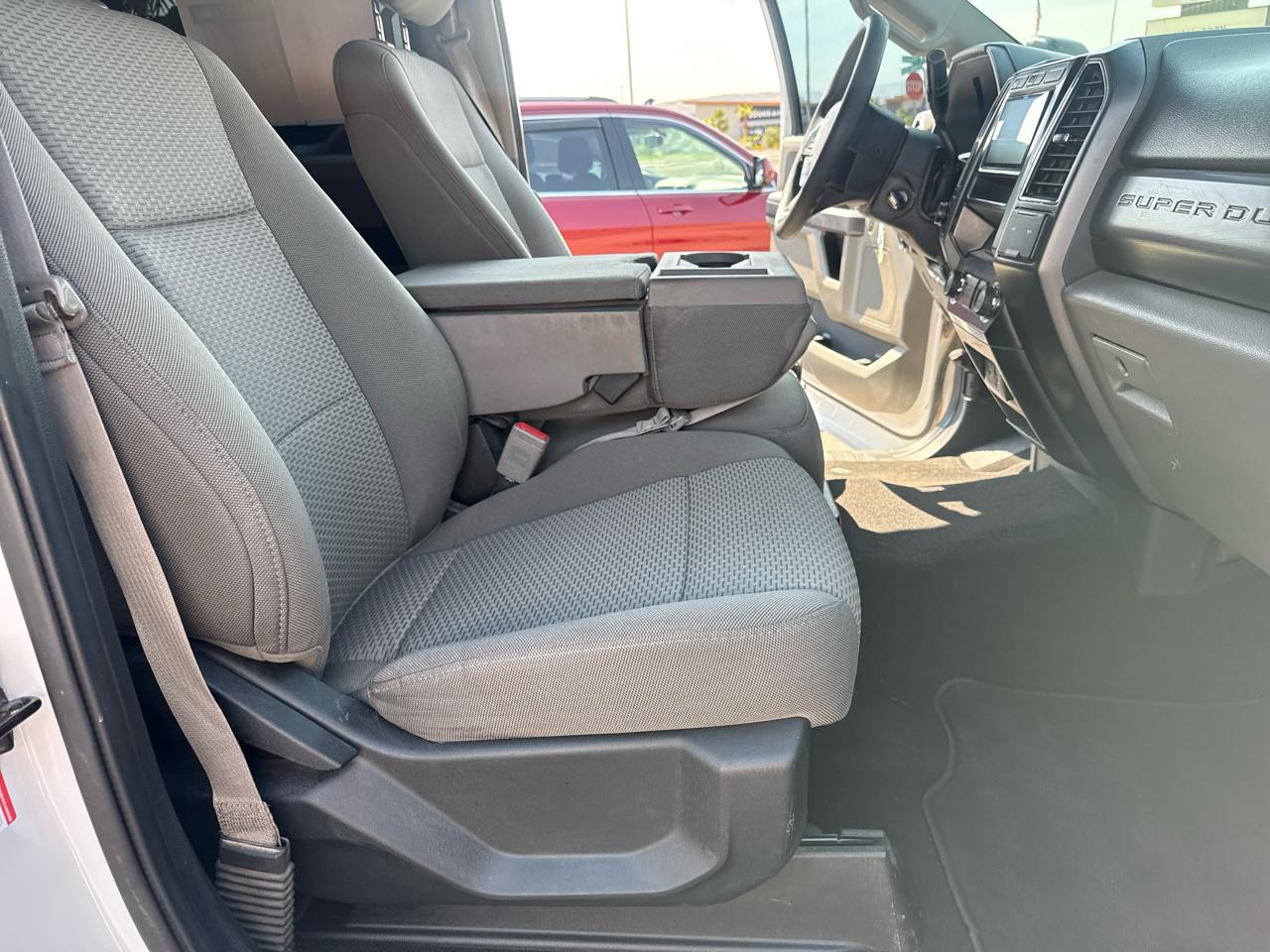 Ford F-250 SD XLT Crew Cab LWB 4WD 2019