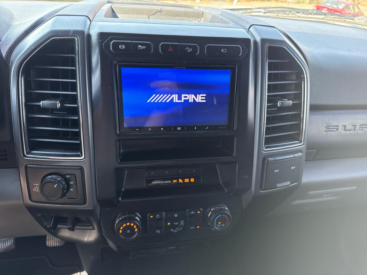 Ford F-250 SD XLT Crew Cab LWB 4WD 2019