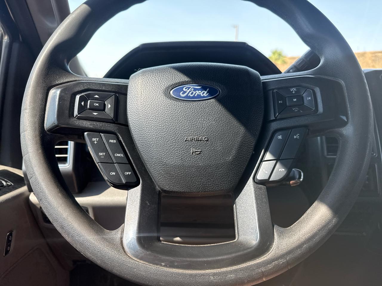 Ford F-250 SD XLT Crew Cab LWB 4WD 2019