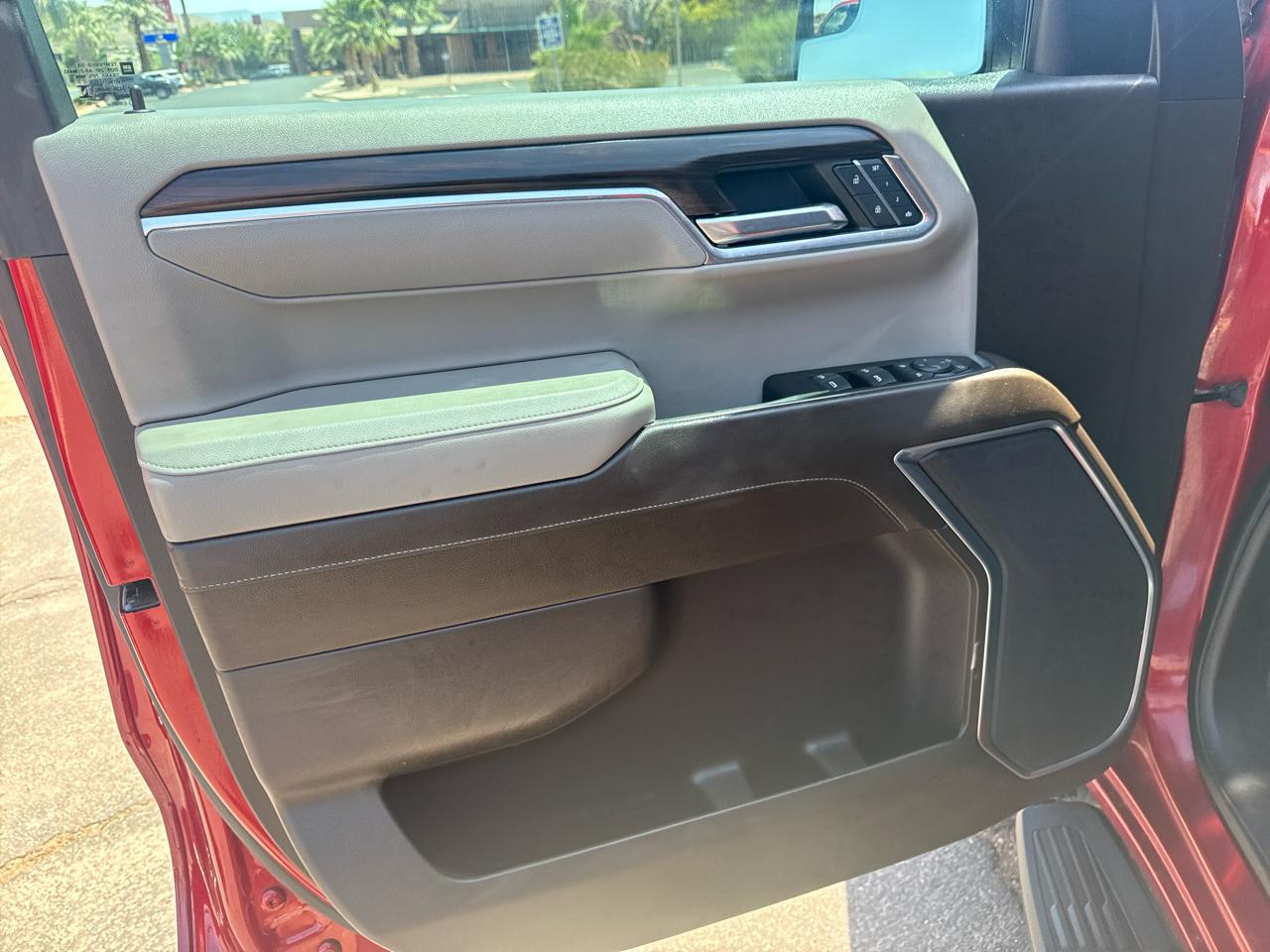 GMC Sierra 1500 4WD Crew Cab 147" SLT 2023