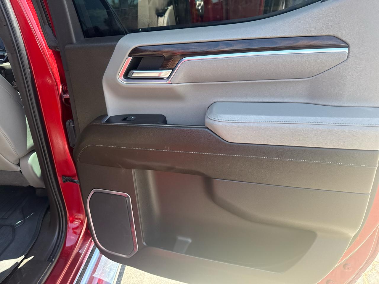 GMC Sierra 1500 4WD Crew Cab 147" SLT 2023