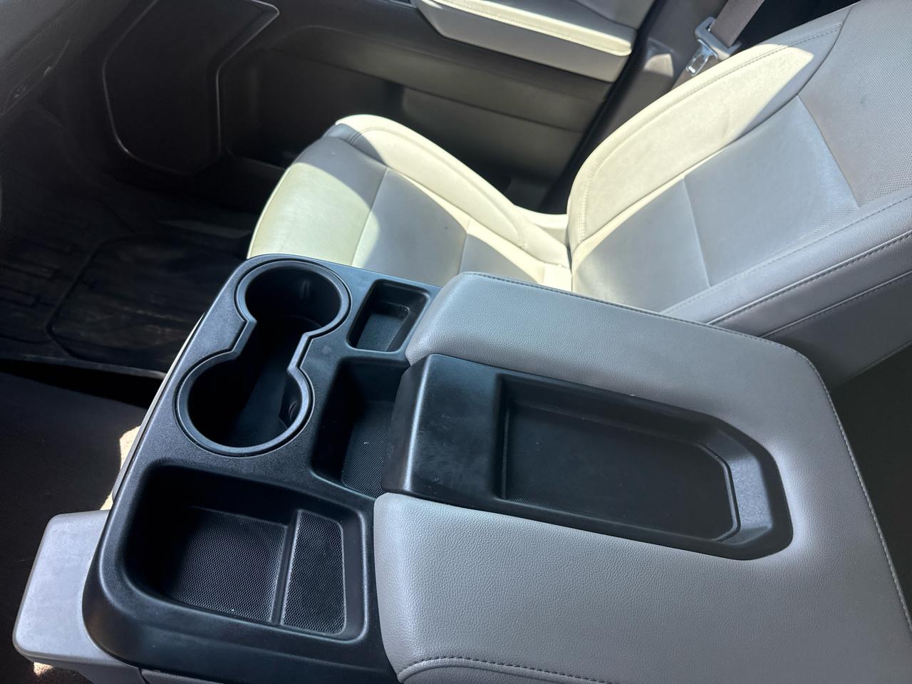GMC Sierra 1500 4WD Crew Cab 147" SLT 2023