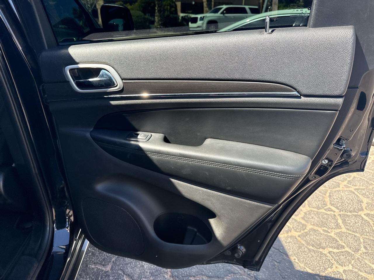 Jeep Grand Cherokee Limited 2WD 2018