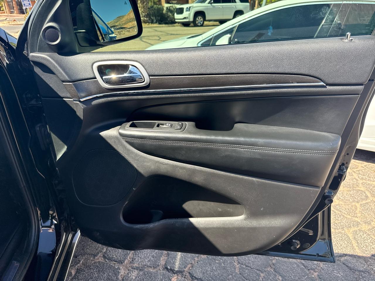 Jeep Grand Cherokee Limited 2WD 2018