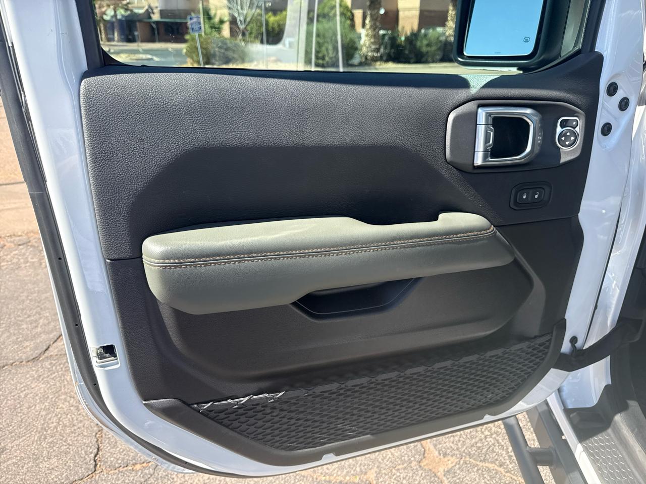 Jeep Gladiator Mojave 2024