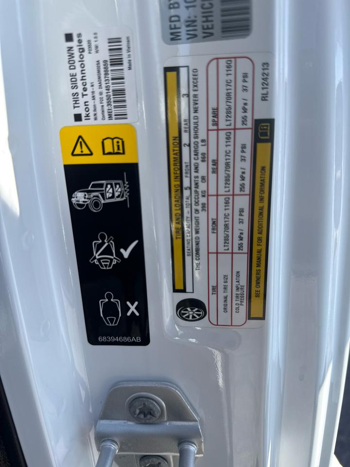 Jeep Gladiator Mojave 2024
