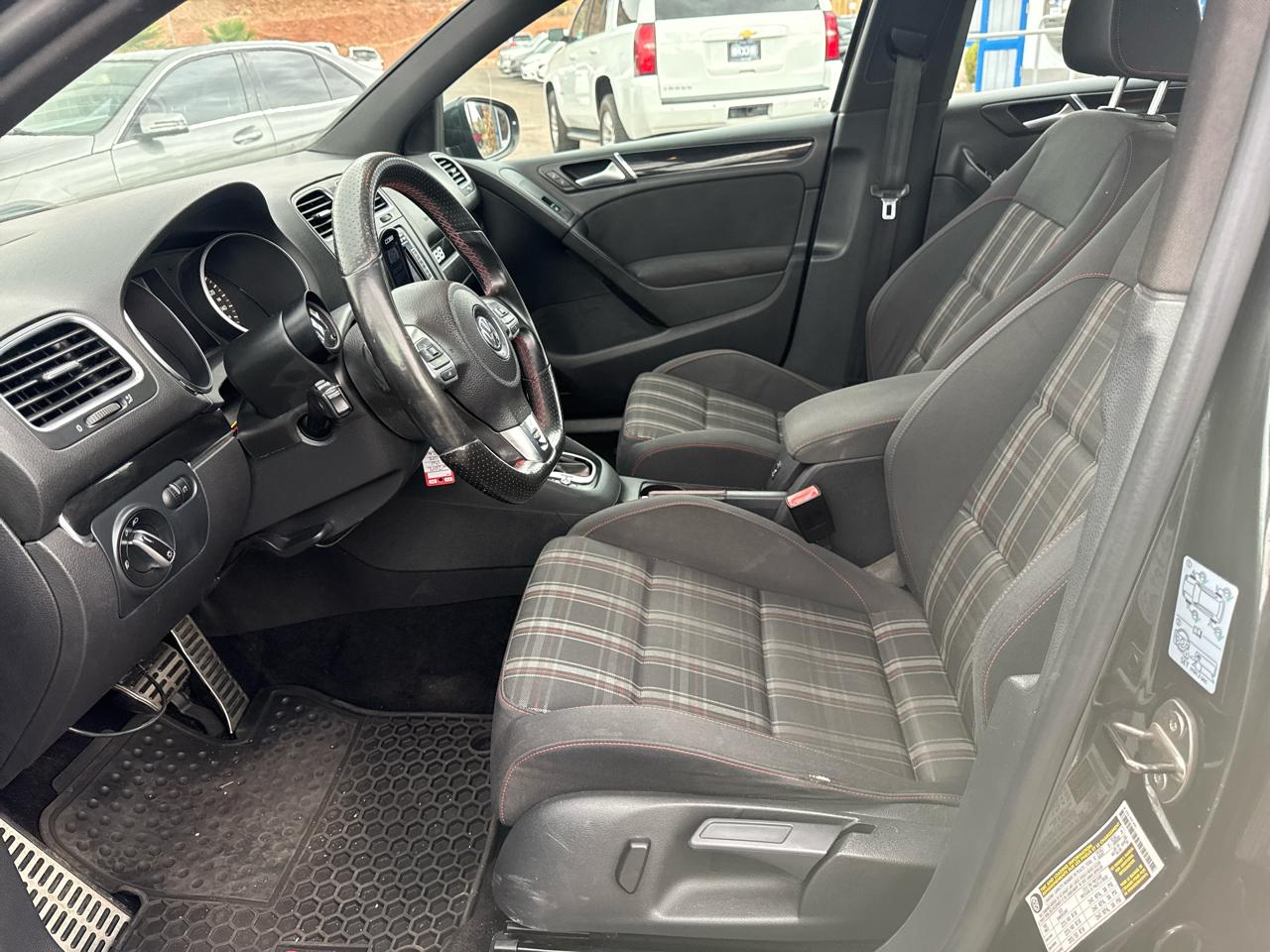 Volkswagen GTI 4-door 2012