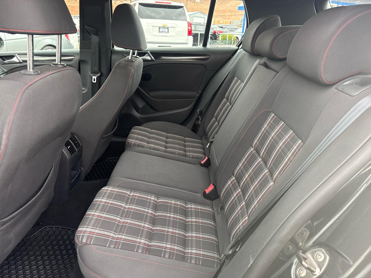 Volkswagen GTI 4-door 2012