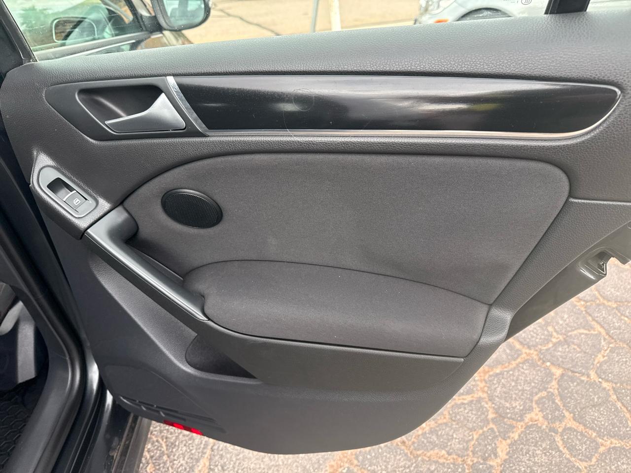 Volkswagen GTI 4-door 2012