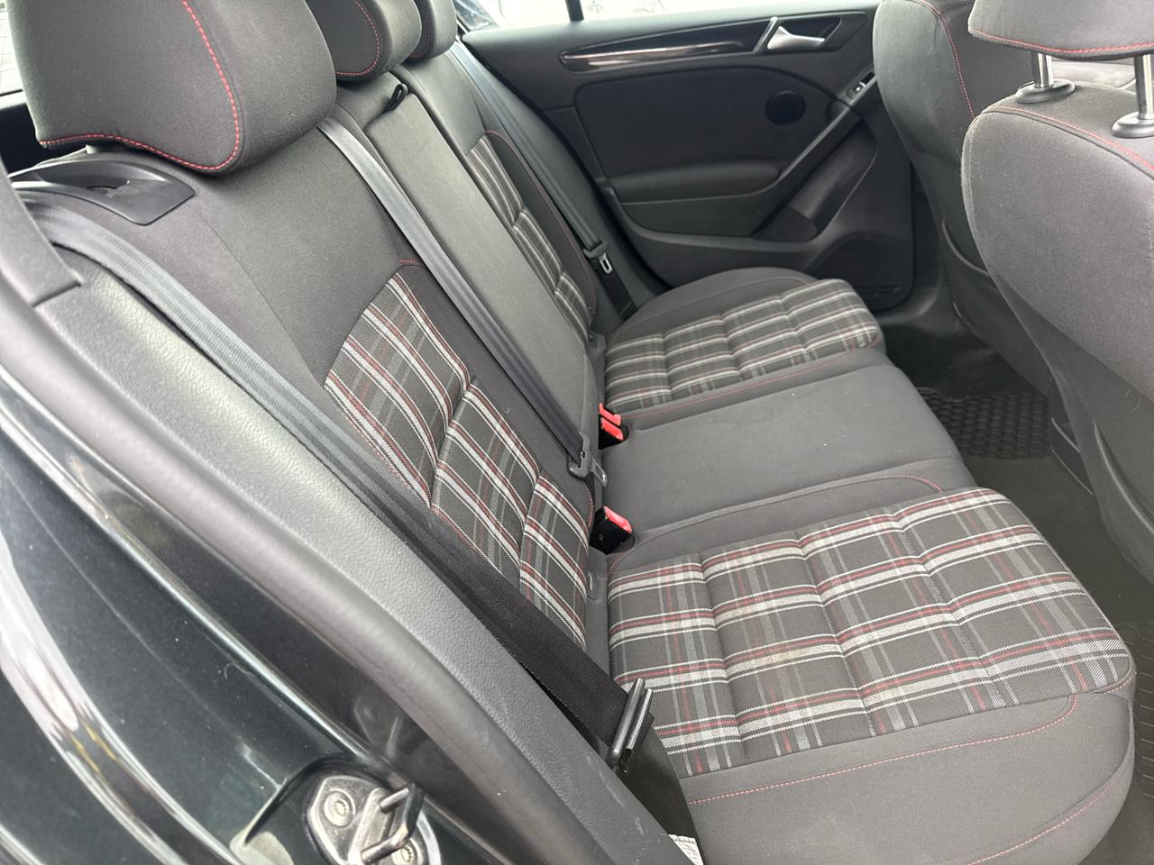 Volkswagen GTI 4-door 2012