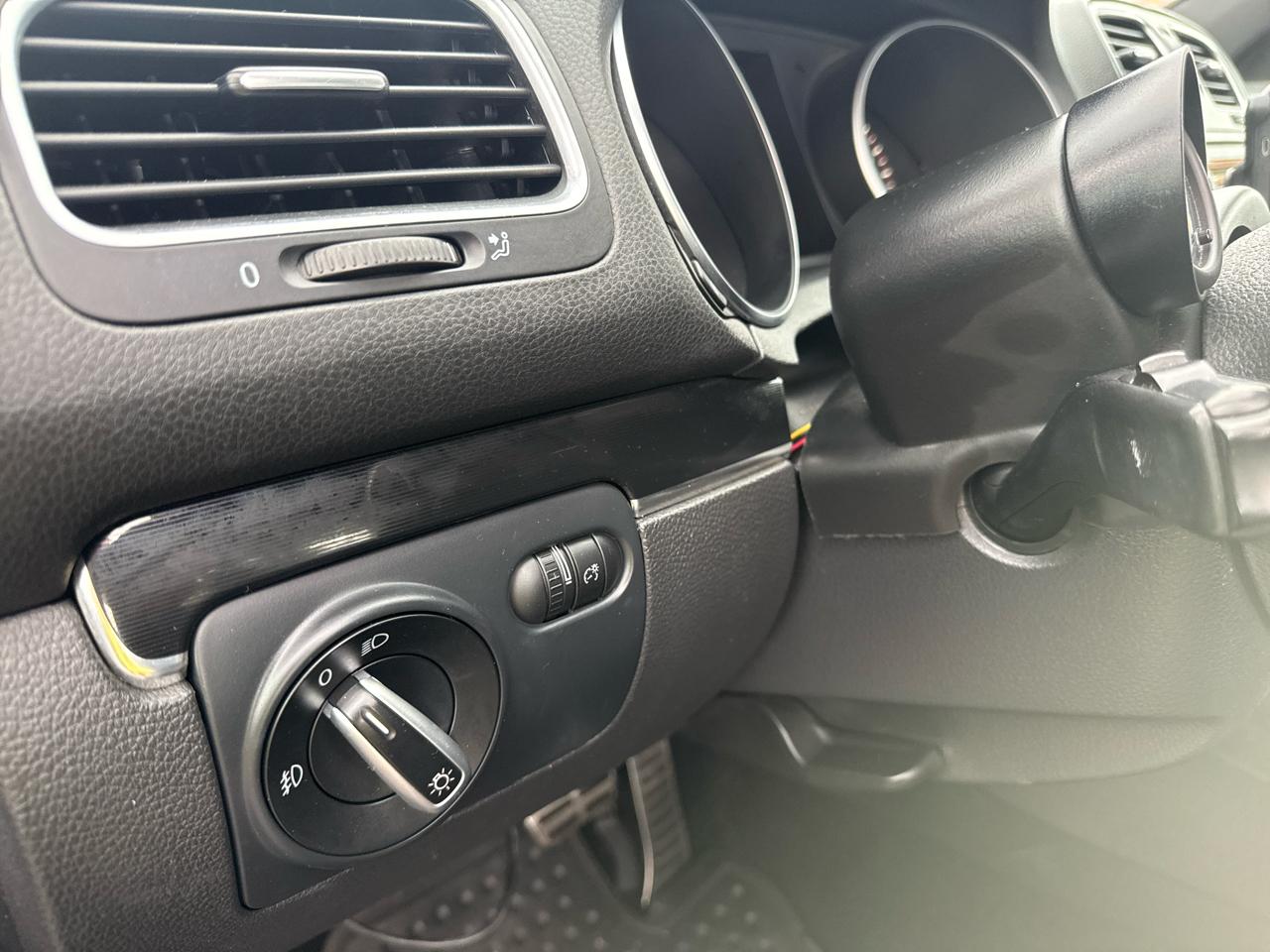 Volkswagen GTI 4-door 2012