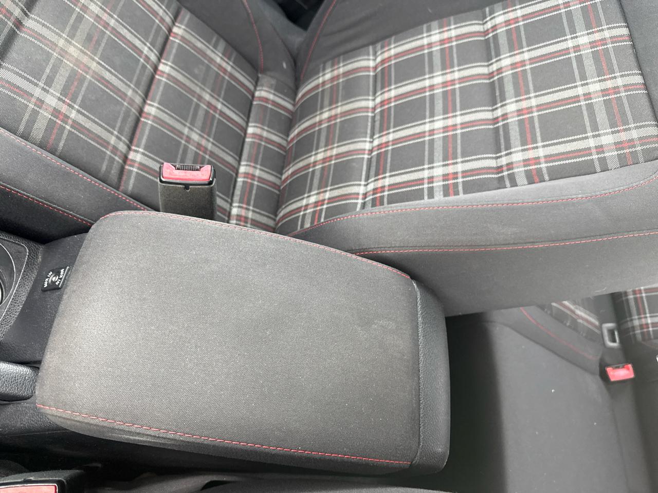 Volkswagen GTI 4-door 2012