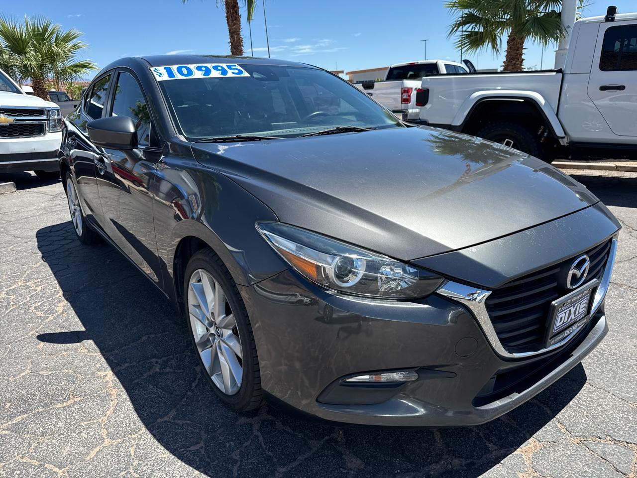 2017 Mazda MAZDA3 i Touring AT 4-Door