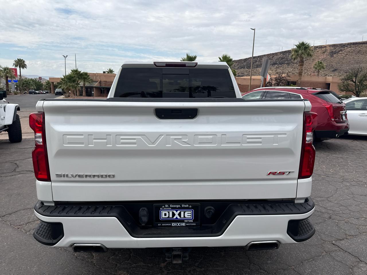 Chevrolet Silverado 1500 4WD Double Cab 147" RST 2020