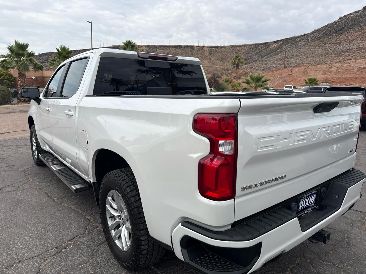 Chevrolet Silverado 1500 4WD Double Cab 147" RST 2020