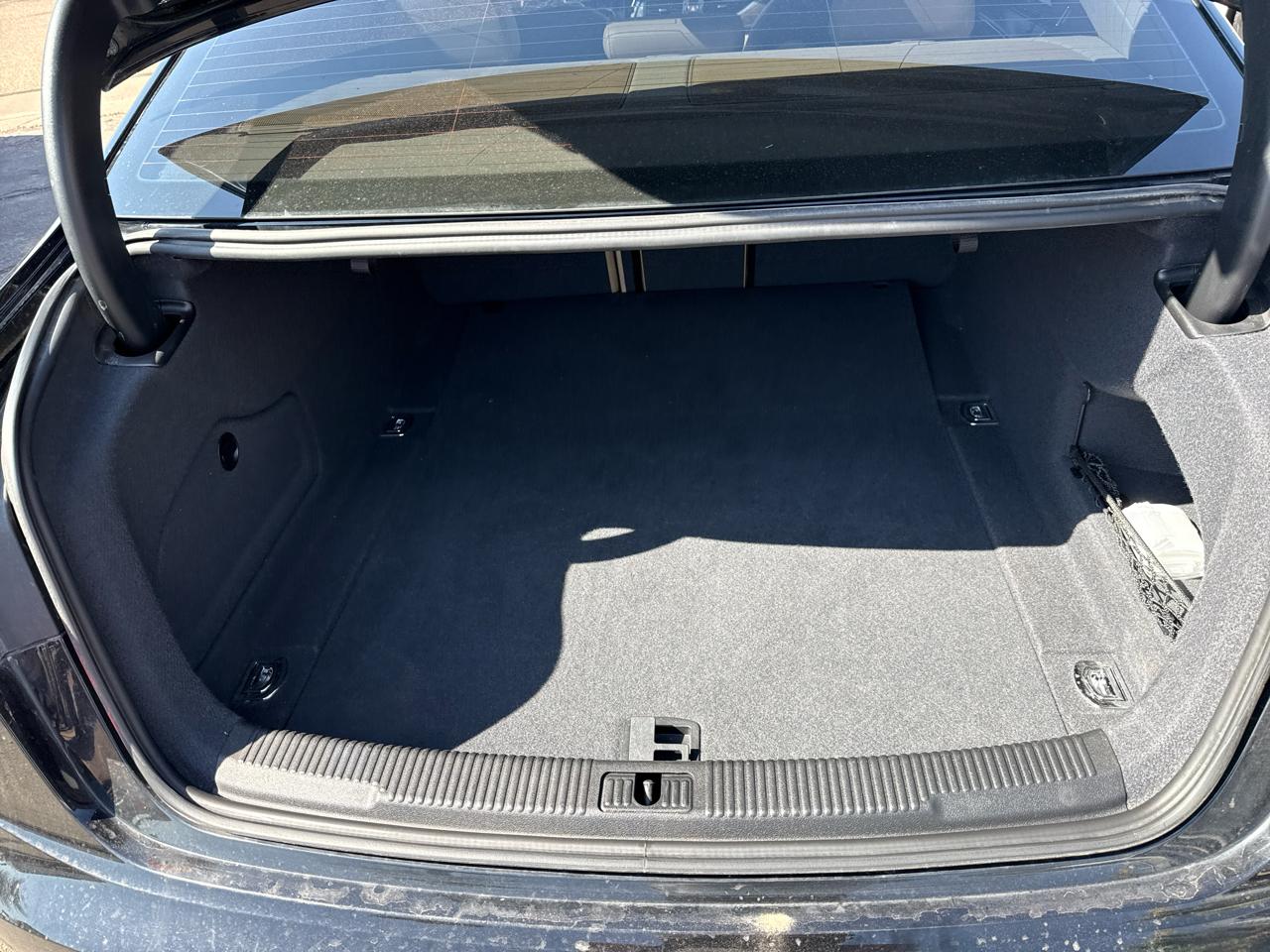 Audi A6 2.0T Premium Plus 2015