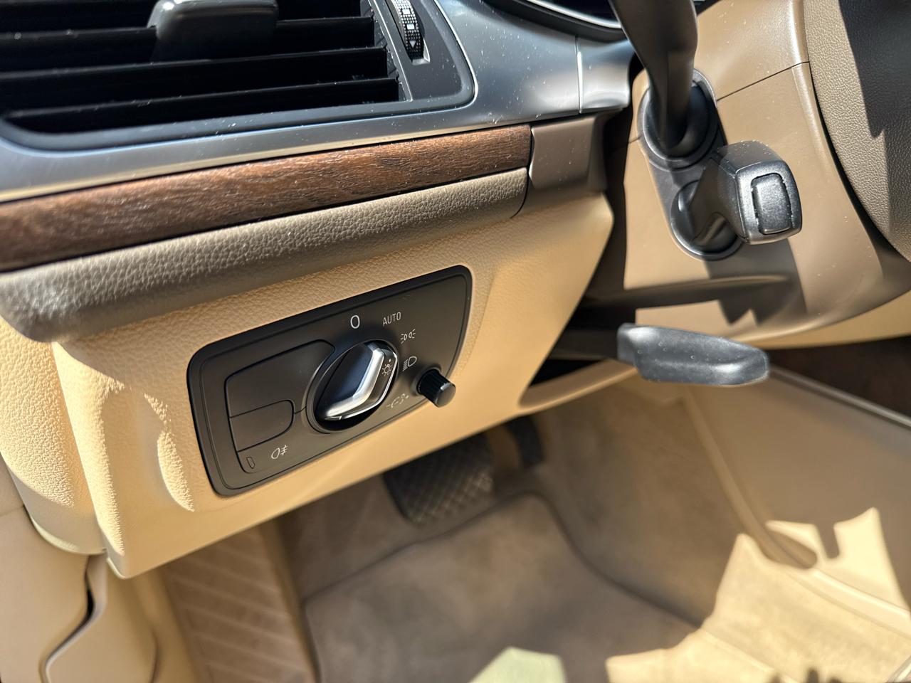 Audi A6 2.0T Premium Plus 2015
