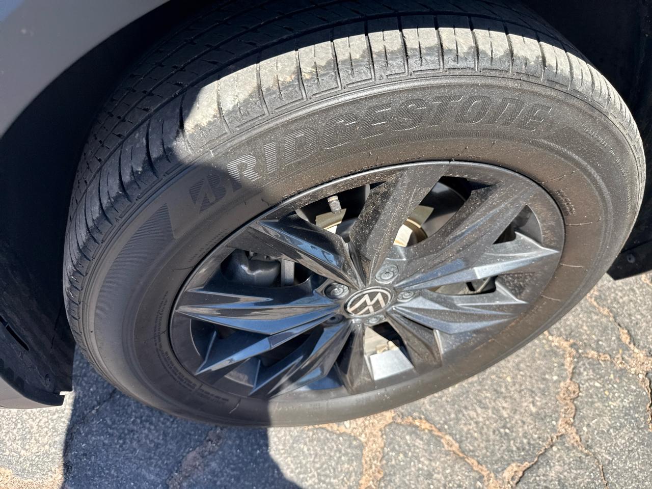 Volkswagen Tiguan SE 2024
