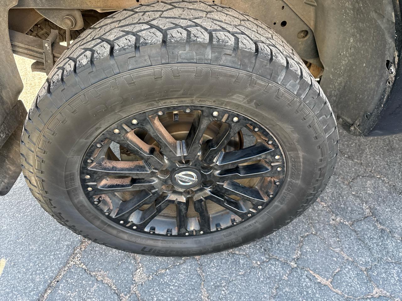 Nissan Titan 4WD Crew Cab SWB SV 2019